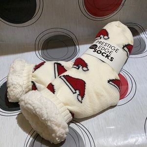 Prestige Edge Women’s Christmas ‘Santa Hat’ Non-Slip Sherpa Socks